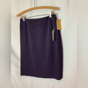 Thalian wool blend plum skirt size 4 BNWT